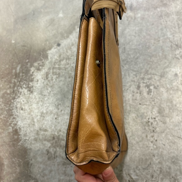 April cornell Tan Leather Women's Bag - Picture 3 of 7